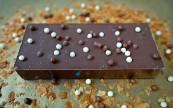 Dirty Chocolate – Naughty Bueno Chocolate Bar (230g)
