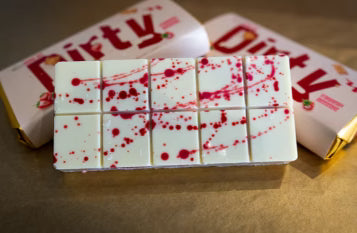 Dirty Chocolate – Strawberry Cheesecake Chocolate Bar (230g)